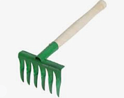 Грабли 6-и зубые витые с деревянным  черенком (порошковое покрытие) ARS